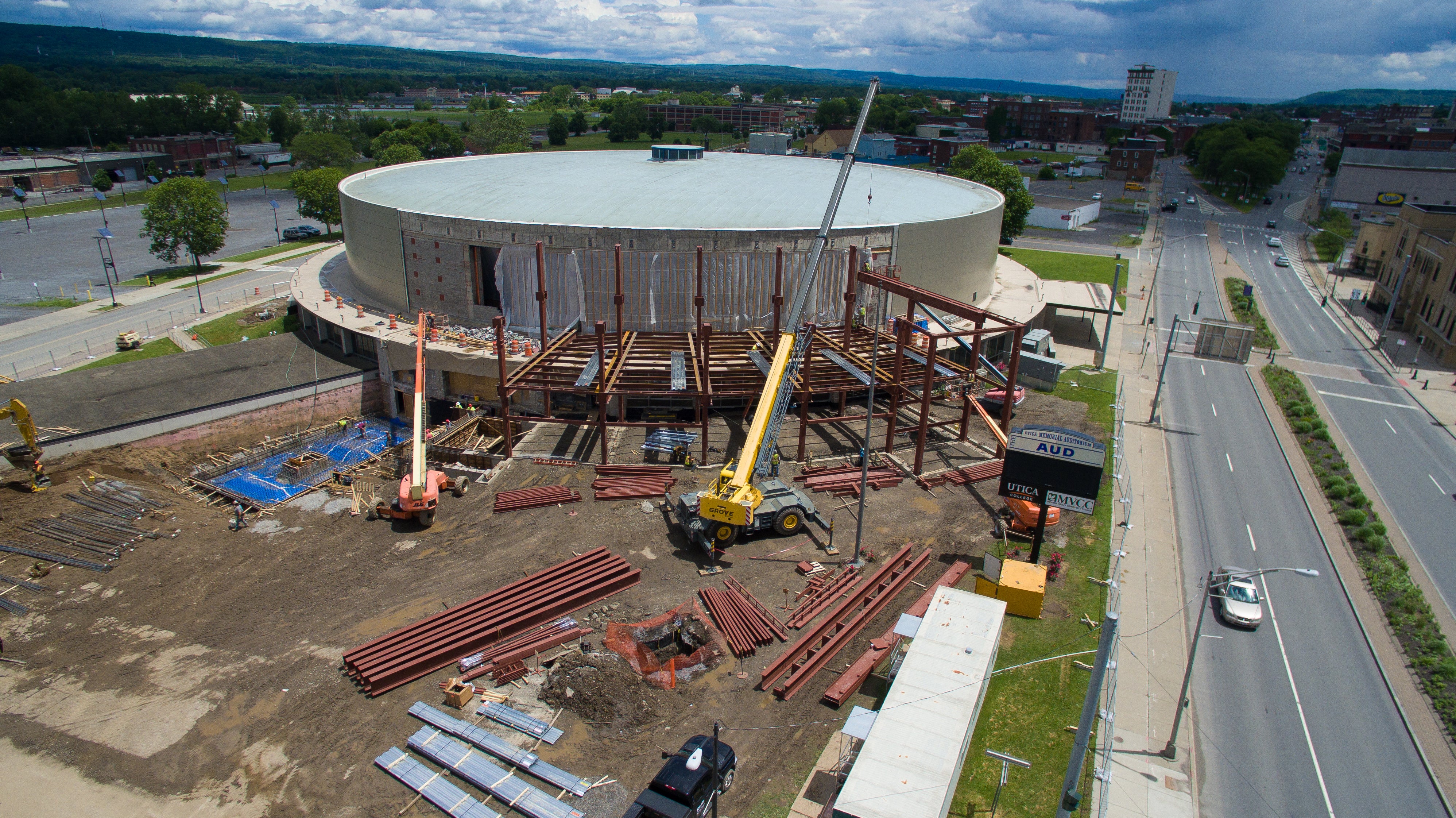 Nexus Center Utica Comets Official site