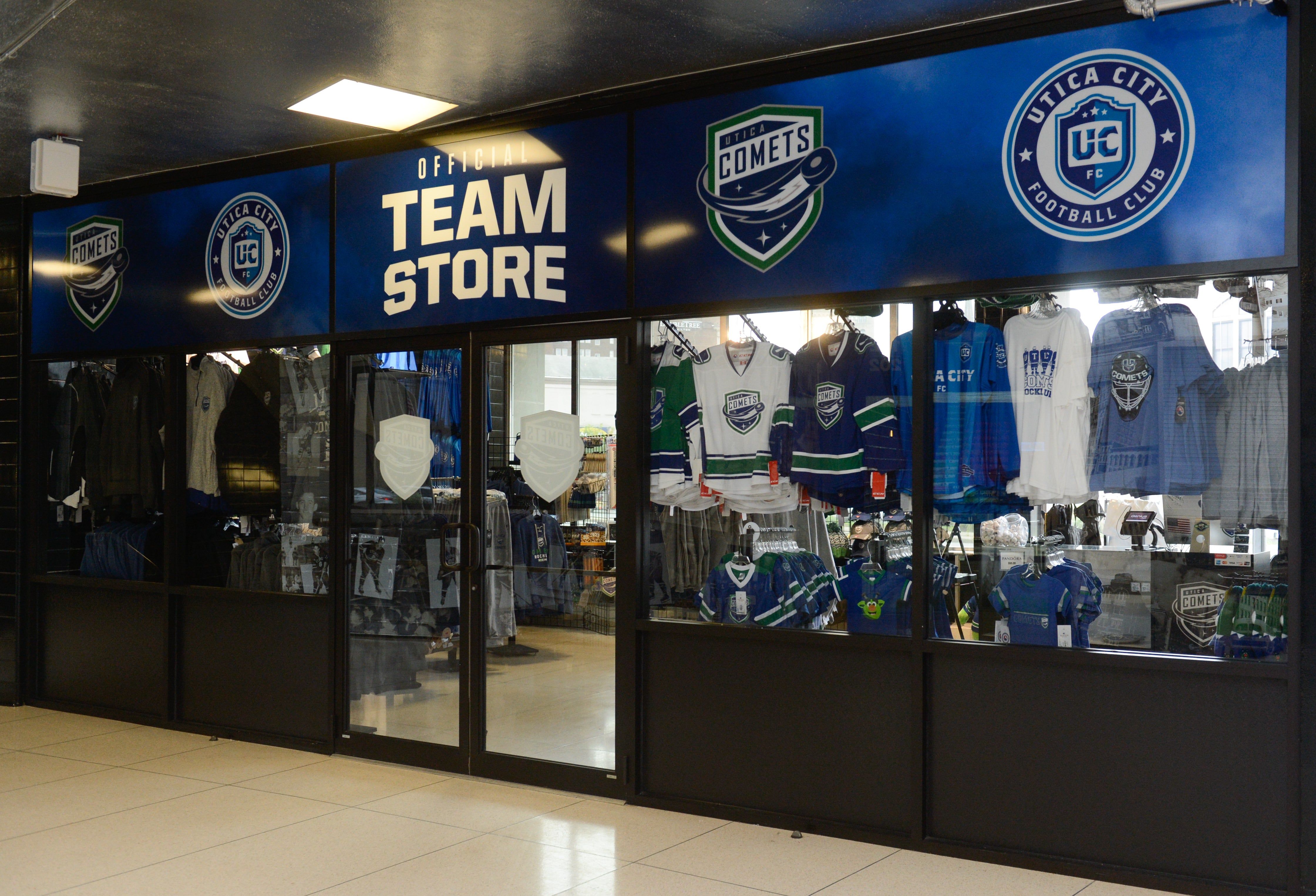 penguins team store