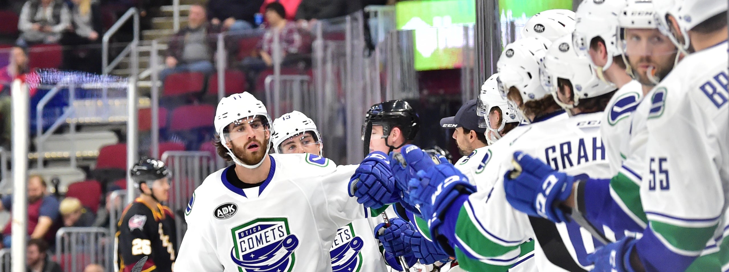 COMETS WIN FOURTH STRAIGHT IN DECISIVE FASHION