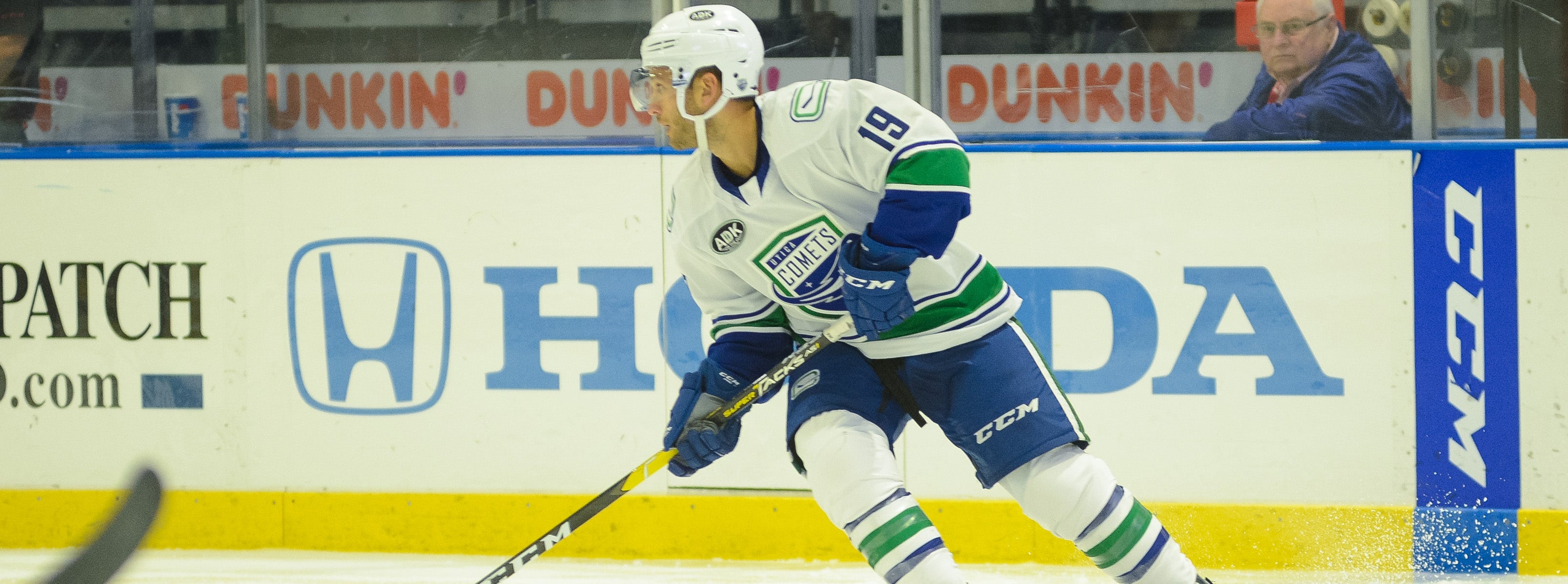 COMETS TAKE ON CRUNCH IN MONDAY MATINEE