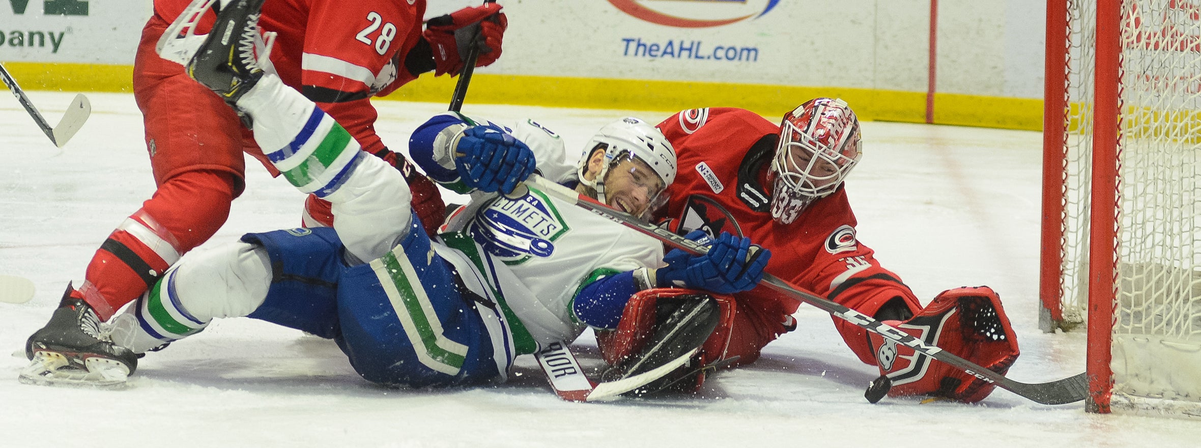 COMETS STIFLED BY CHARLOTTE DEFENSE