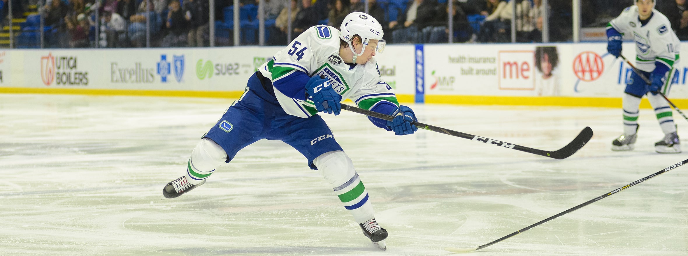 COMETS FALL SHORT IN WILD WEDNESDAY AFFAIR