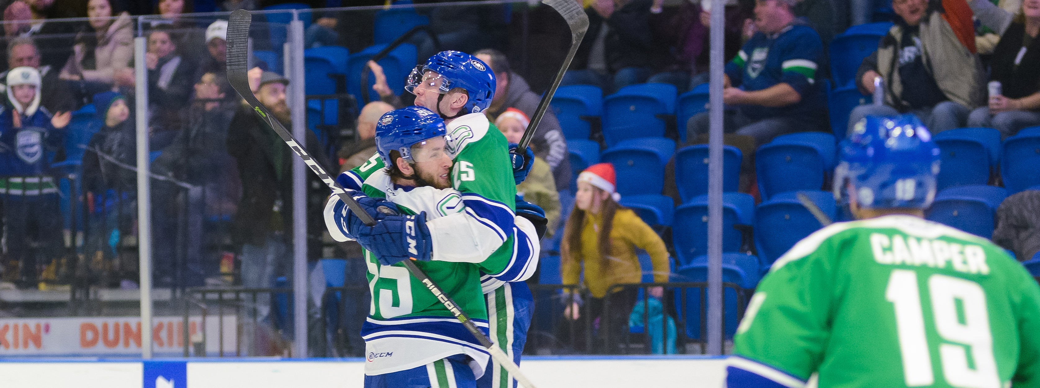 RAFFERTY, POWER PLAY PUSH COMETS TO VICTORY OVER LAVAL