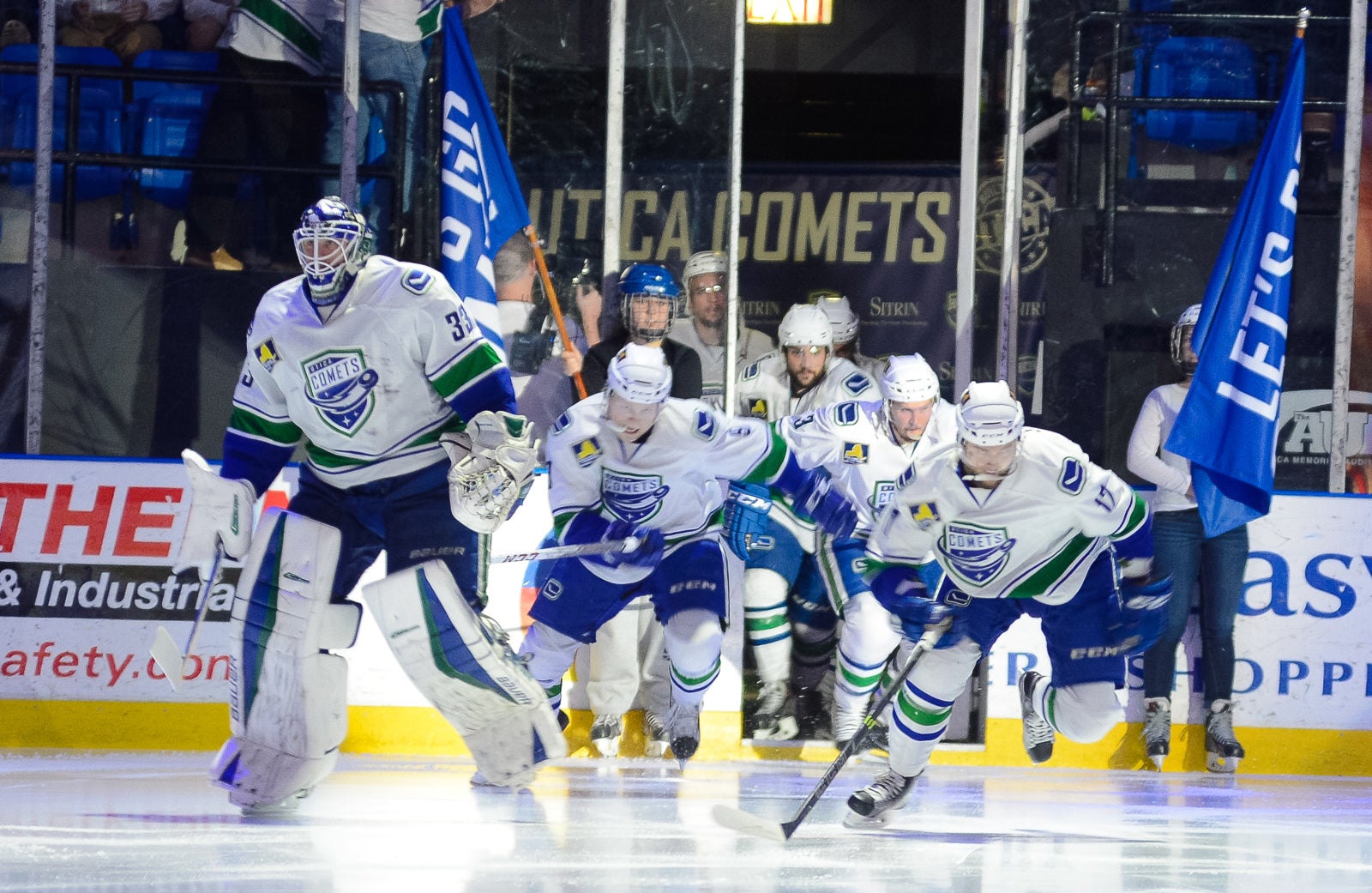 Comets a hit as AHL returns to Utica