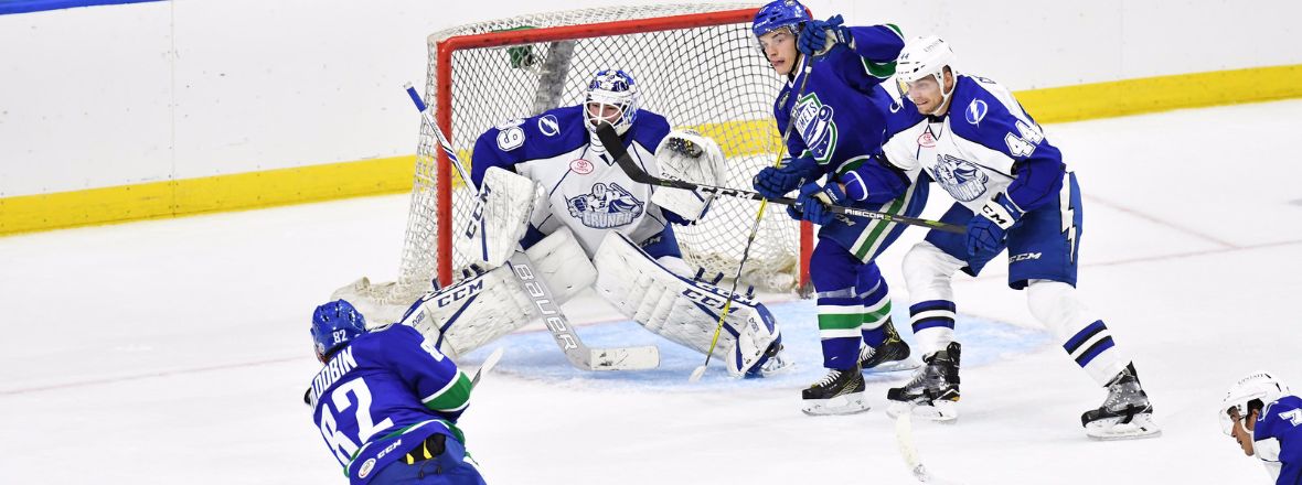 COMETS EARN PRE-SEASON SPLIT WITH WIN