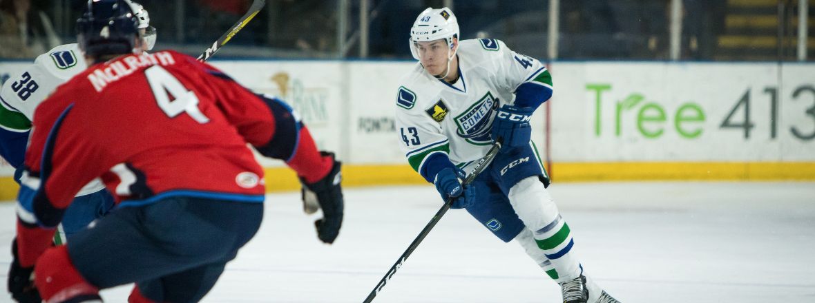 COMETS SUFFER 5-2 LOSS TO THUNDERBIRDS