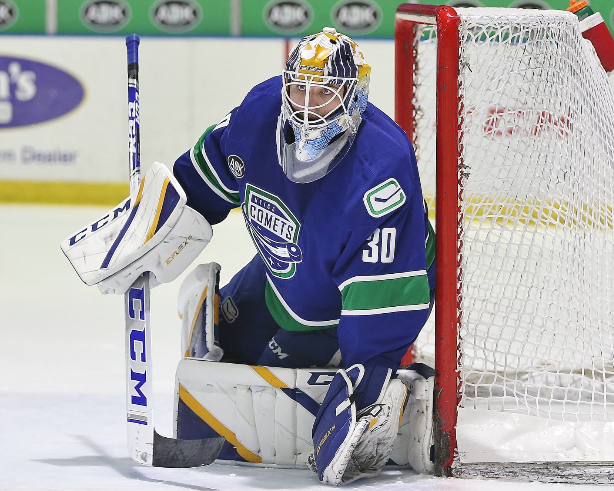 COMETS DOWN CRUNCH IN HOFER'S FIRST WIN