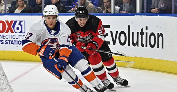 Verhaeghe's franchise all-time points record powers Syracuse Crunch past  Laval Rocket