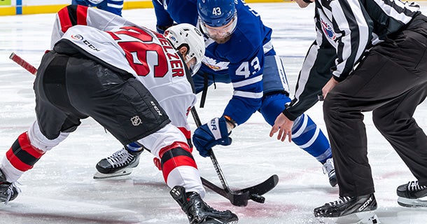 Engvall's late goal lifts Maple Leafs over Devils 3-2