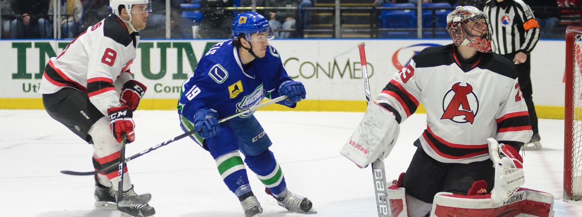 COMETS BEGIN ANOTHER THREE-GAME WEEKEND TONIGHT