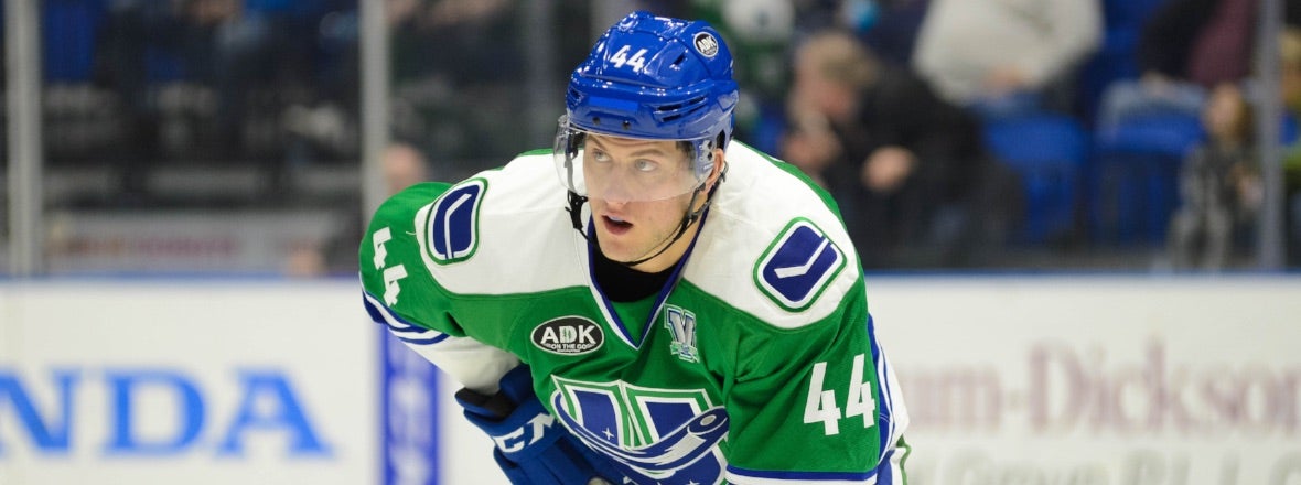 COMETS SIGN ADAM COMRIE TO AHL CONTRACT