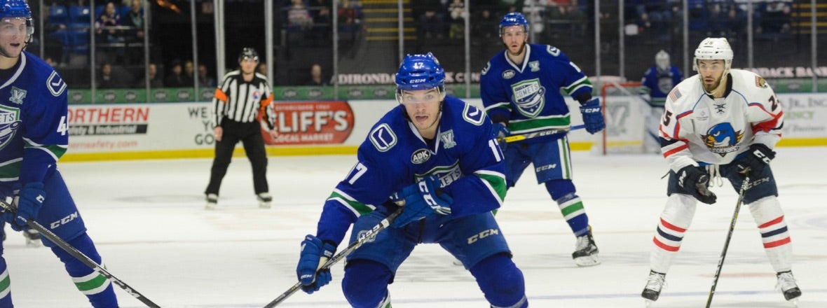 COMETS LOOK TO GROUND THUNDERBIRDS