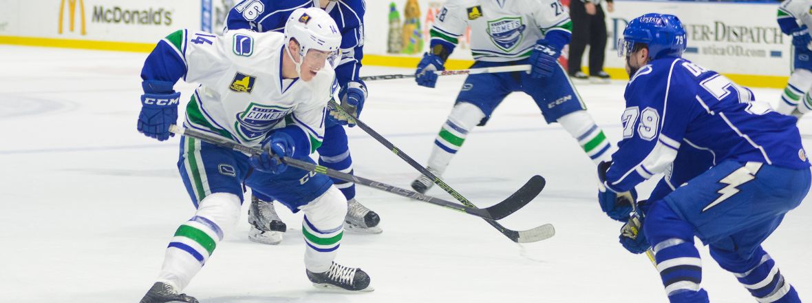 Comets Topple North Division Leaders