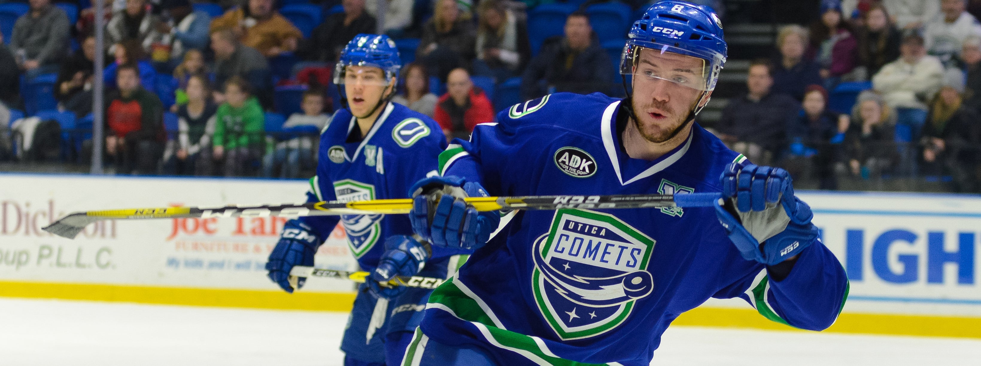 COMETS SIGN VINCENT ARSENEAU AND DYLAN BLUJUS