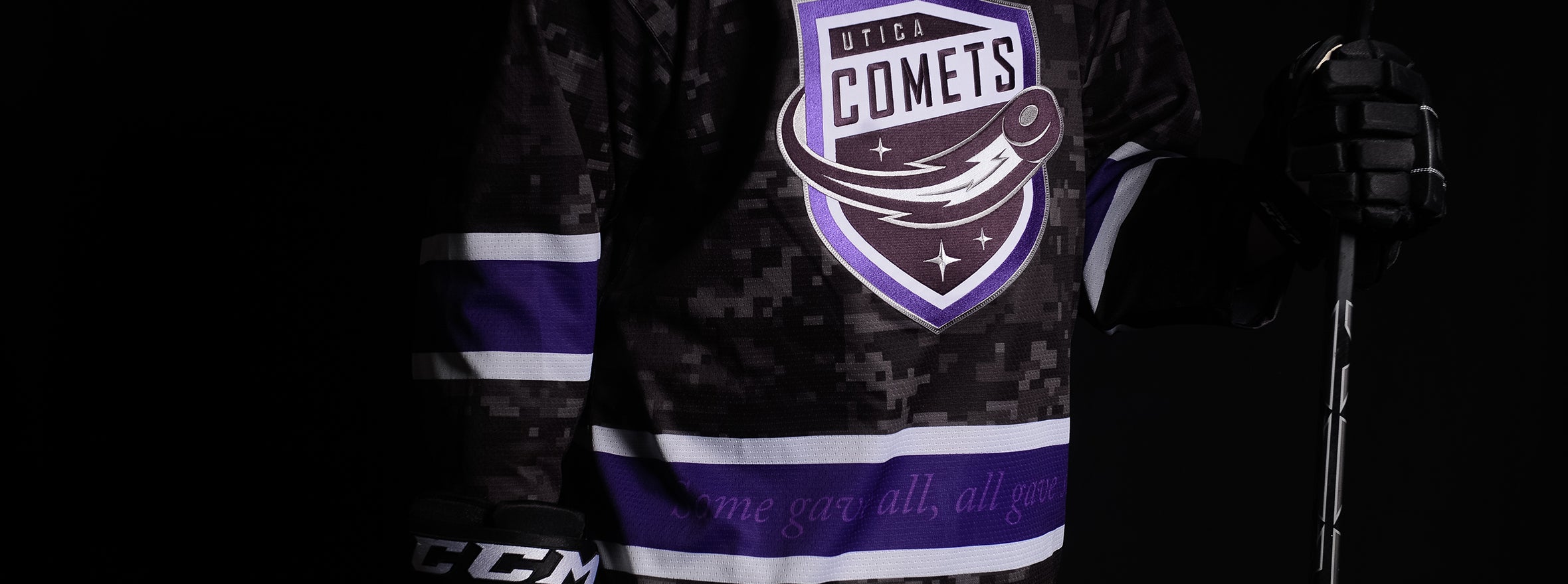 A HISTORY OF THE UTICA COMETS AND THE MILITARY
