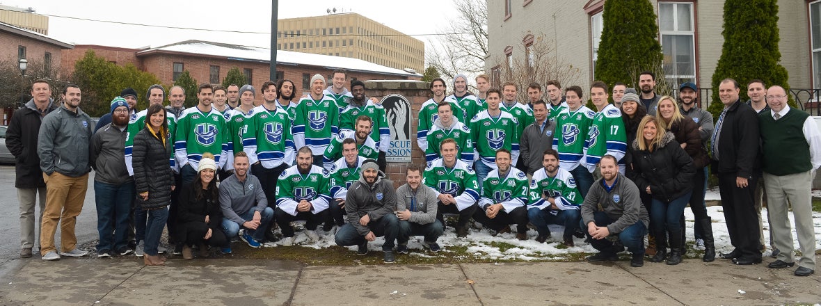 COMETS DELIVER HOLIDAY CHEER